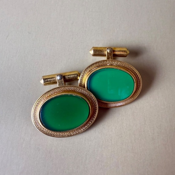 Vintage Hayward Gold-Filled Cufflinks with Green Cabochon Stone | Mid-Century - Picture 10 of 12